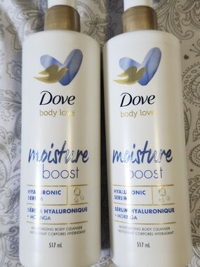 Dove Body Love Moisture Boost Hyaluronic Serum Body Wash - White